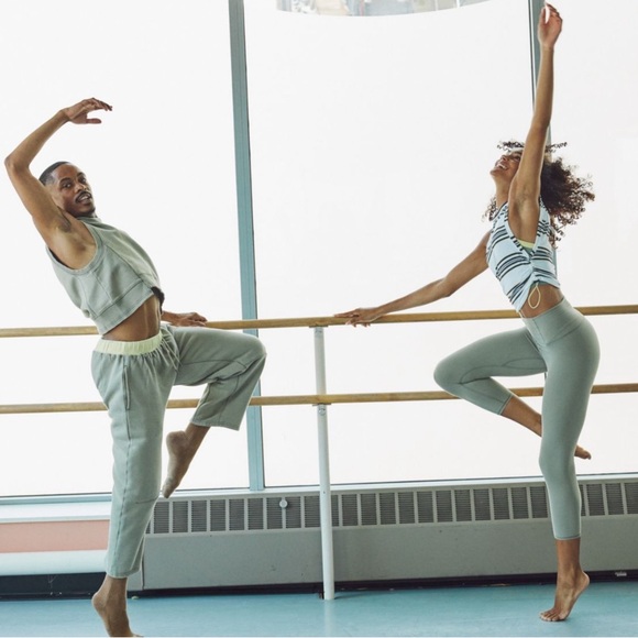 Free People X FP Movement Sport Mode Muscle Tank in Wave Stripe Black Combo NWT - Picture 4 of 4